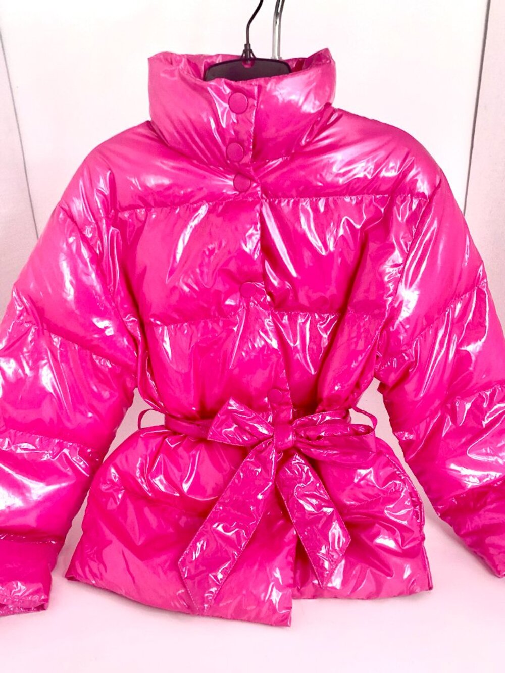 NWOT BARBIE HOT PINK PUFFER JACKET BY WHO WHAT WEAR Deadstock